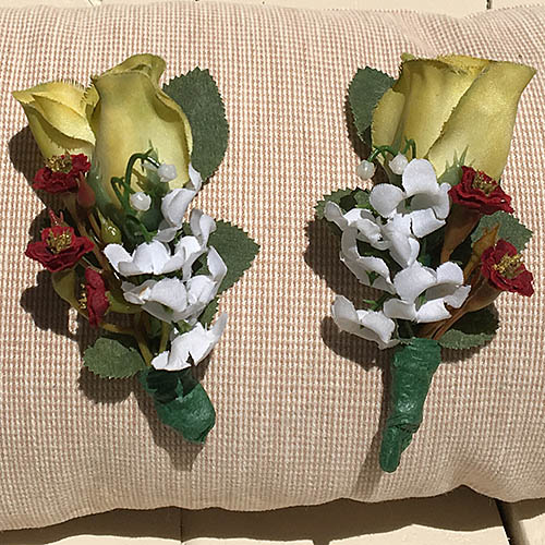 Lapel flowers - I made six of these.