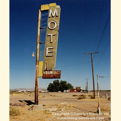 Henning Motel Sign